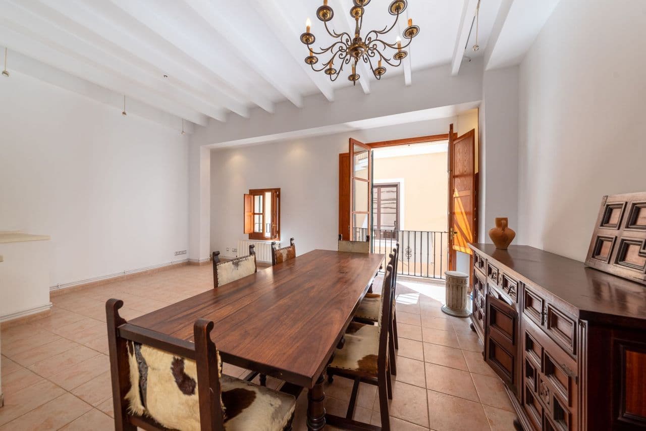 3-Bedroom Townhouse in Palma de Mallorca, photo 2