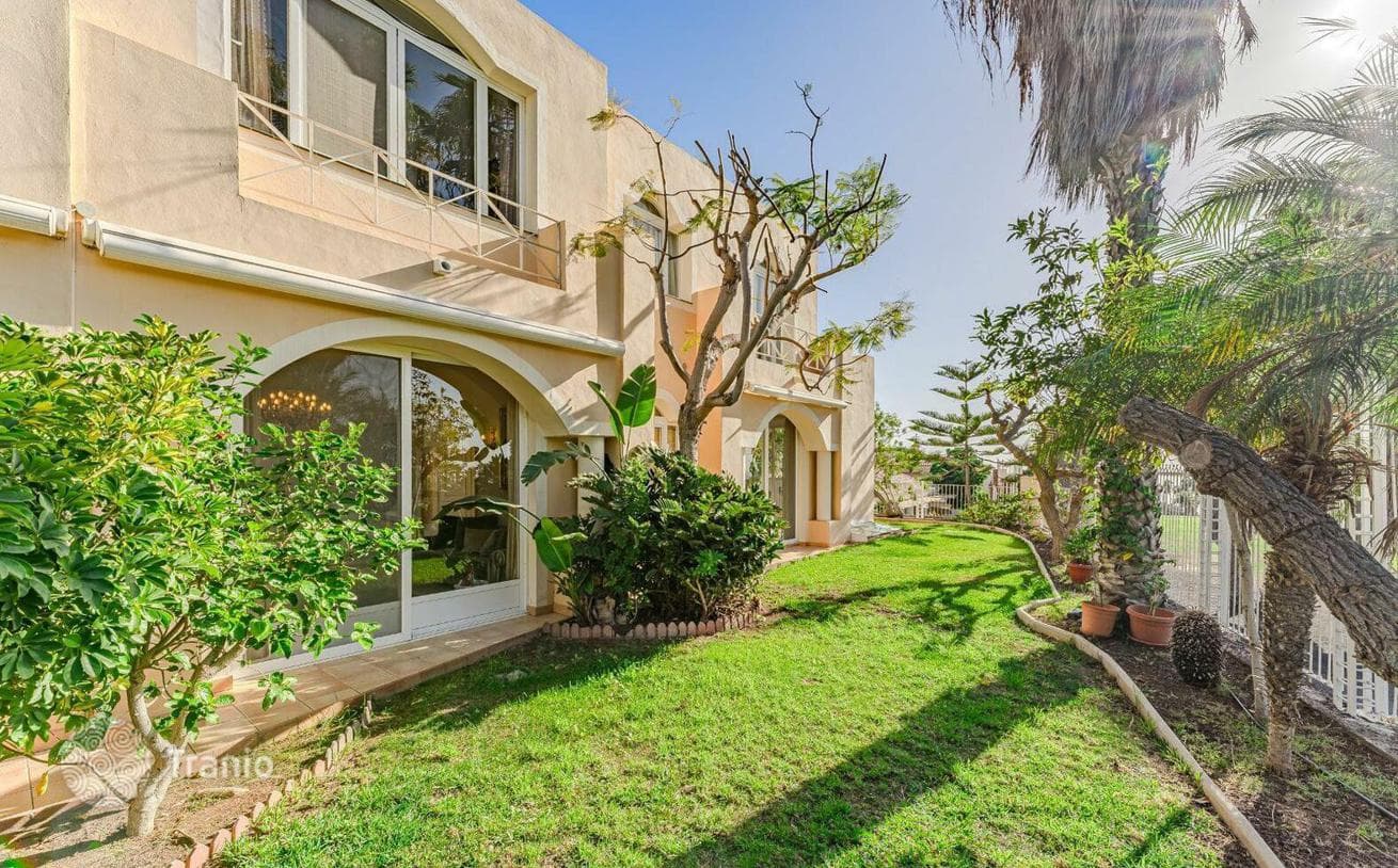 6-Bedroom Villa with Heated Pool and Sea View in La Caleta, Tenerife, photo 5