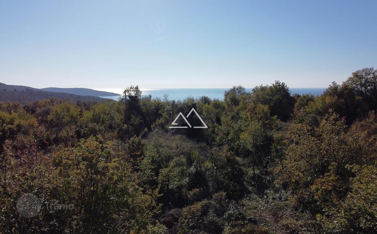 Urbanized Land Plot with Luxury Villa Project in Djurasevici, photo 3