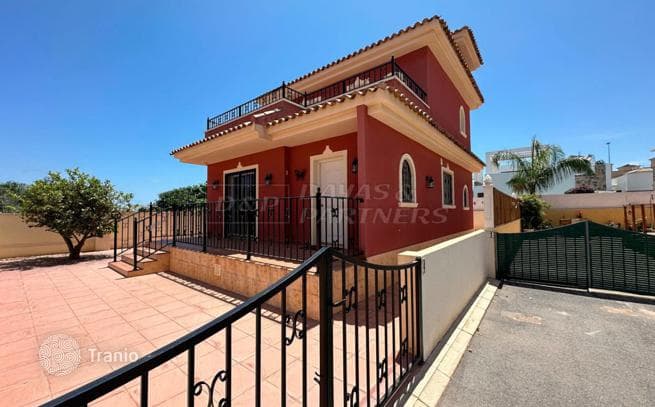2-Bedroom Villa in Denia de Campomorr, photo 2