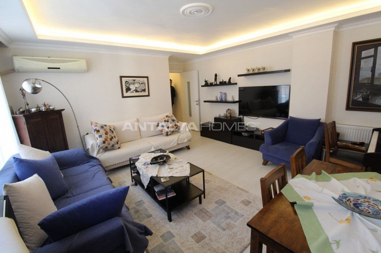 3-Bedroom Apartment in Beyoglu, Istanbul, photo 5