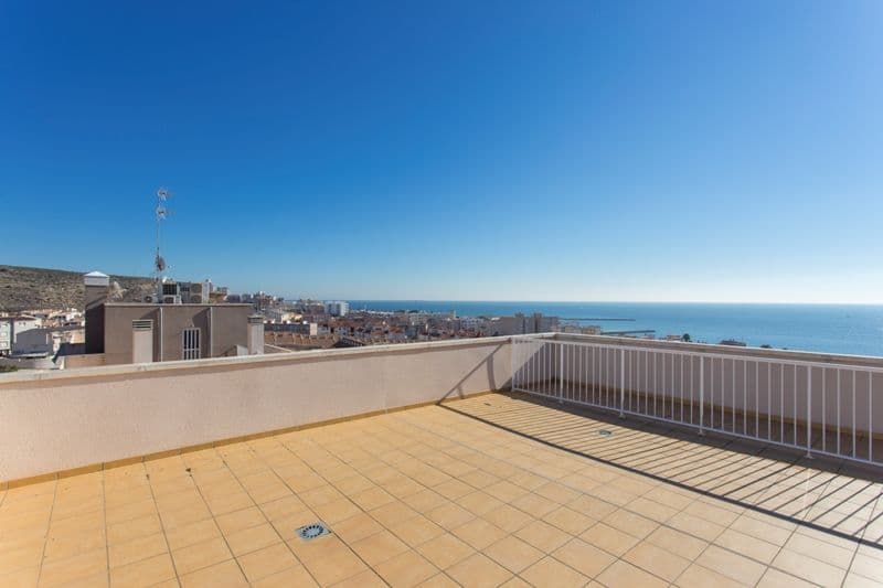 2-Bedroom Apartment in Santa Pola, photo 3