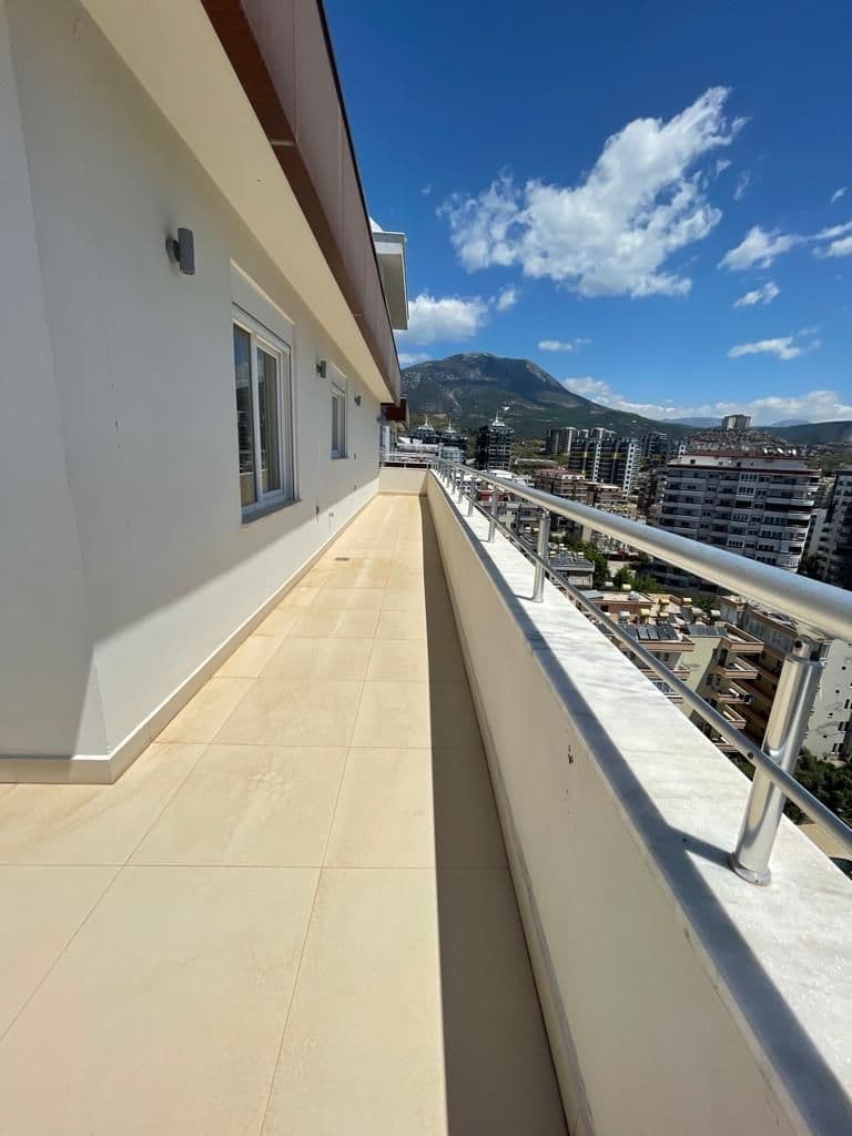 3-Bedroom Penthouse in Mahmutlar, Alanya