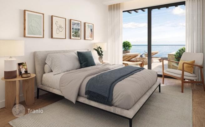 2-Bedroom Apartment with Ocean View in São Martinho, Funchal, Madeira, photo 5