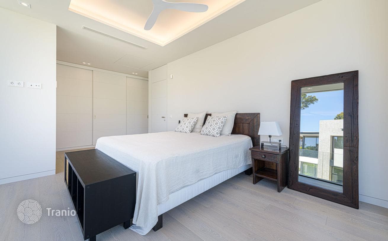 5-Bedroom Villa with 801 m² in Marbella, photo 4