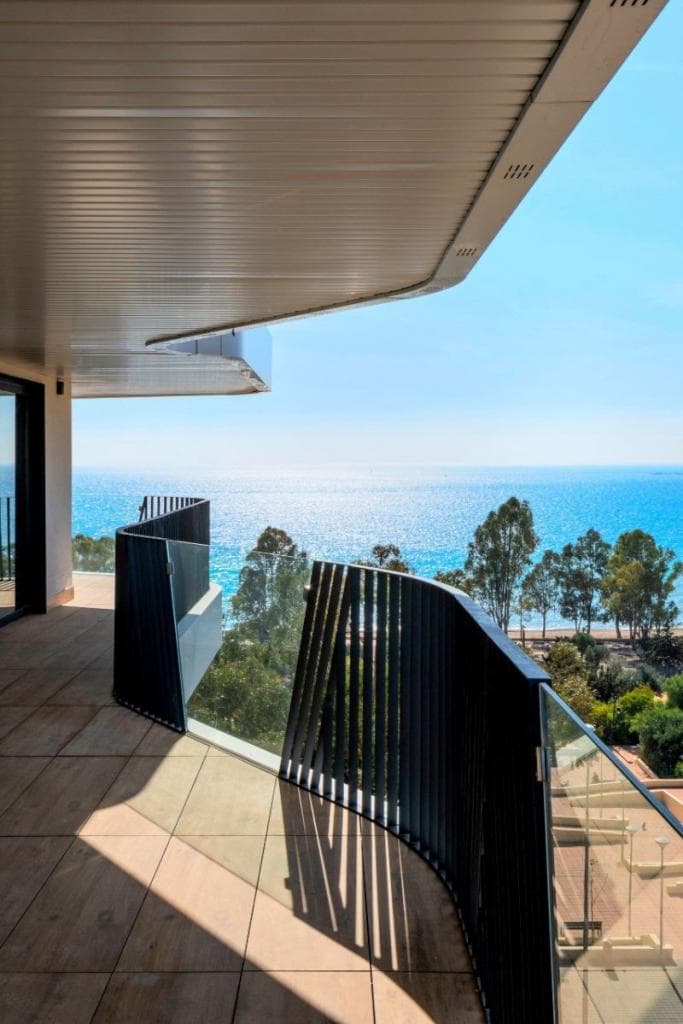 7-Bedroom Penthouse in Villajoyosa, photo 3