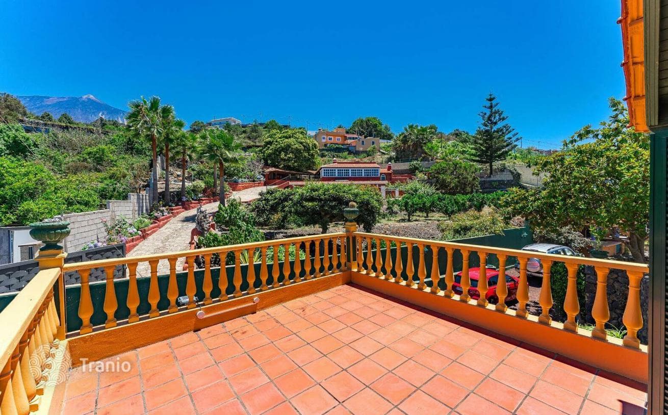 4-Bedroom Villa with Heated Pool and Garden in Icod de los Vinos, Tenerife, photo 4