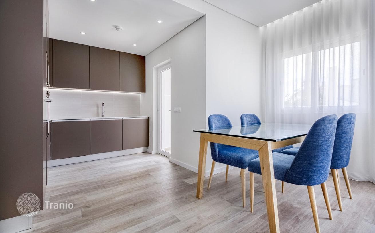 Buy-to-Let 2-Bedroom Apartment with Guaranteed Rental Income in Lagos, Algarve, photo 2