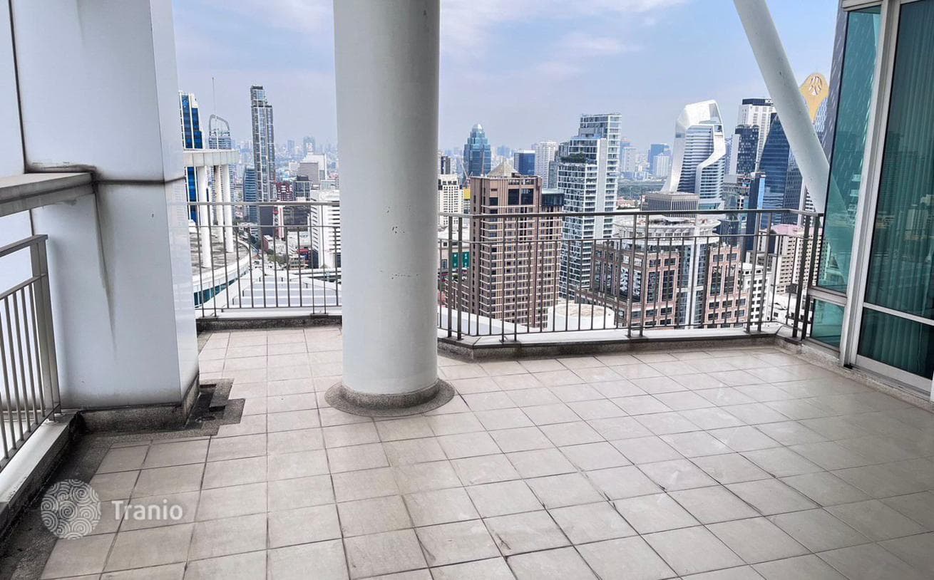 3-Bedroom Condo in Pathum Wan, Bangkok, photo 5