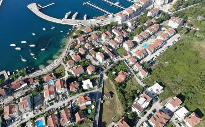1,937.50 m² Land Plot 100 m from the Sea in Djenovici, Montenegro, photo 3