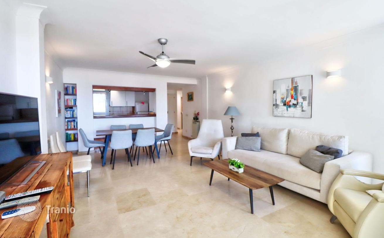 2-Bedroom Apartment with Sea View in Peguera, Mallorca