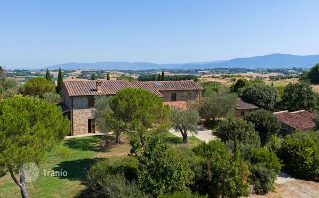 9-Bedroom Villa in Cortona, Italy, photo 5