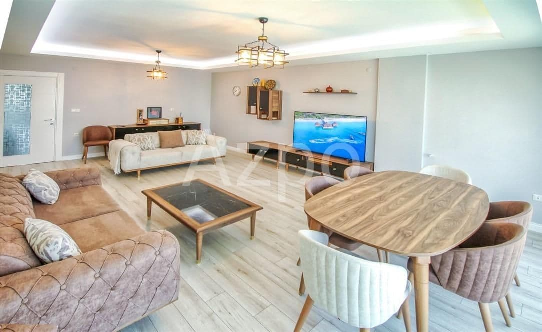 5-Room Penthouse in Antalya