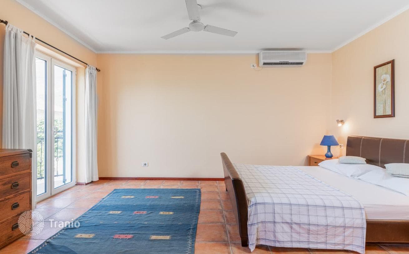 3-Bedroom Villa with Sea View in Lepetani, Tivat, photo 2