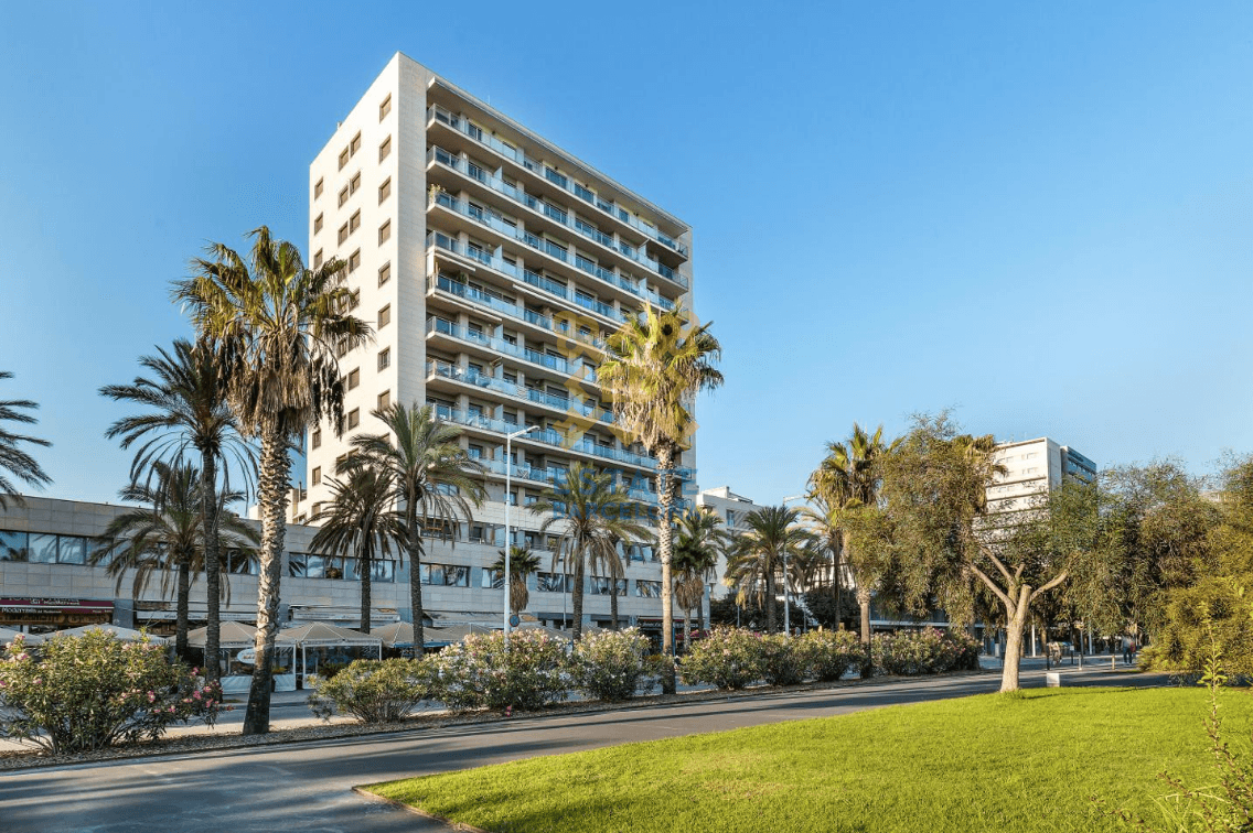 4-Bedroom Apartment in Diagonal Mar, Barcelona
