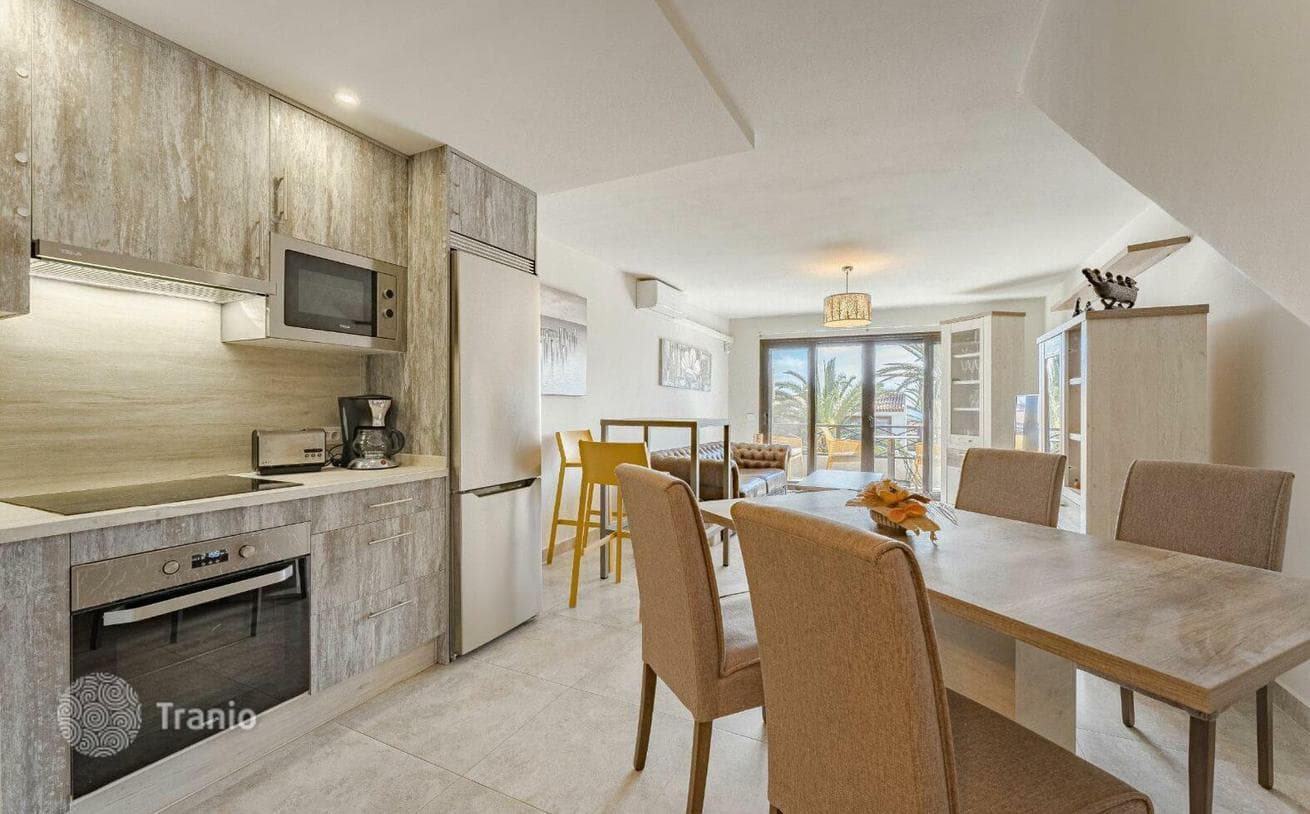 2-Bedroom Penthouse with Sea View in Tenerife, photo 3