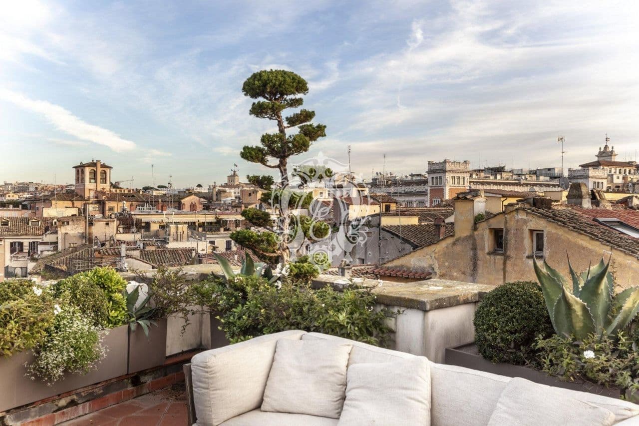 4-Bedroom Penthouse in Rome, photo 4