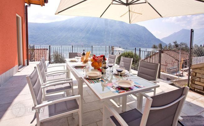 3-Bedroom Villa with Lake Como View and Shared Pool in Sala Comacina, photo 3