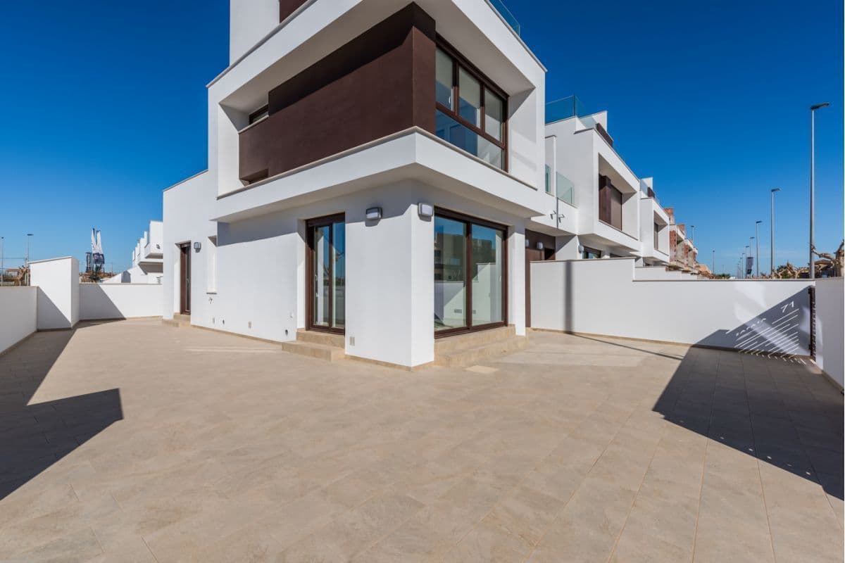 3-Bedroom Apartment in Torre de la Horadada