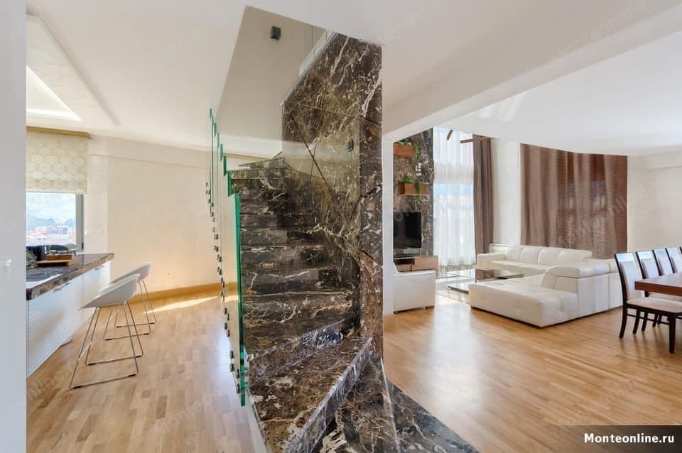4-Bedroom Penthouse in Budva, photo 3