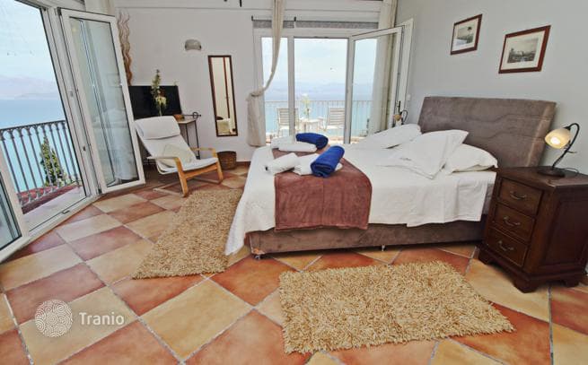 5-Bedroom Villa in Agios Spyridon, North Corfu