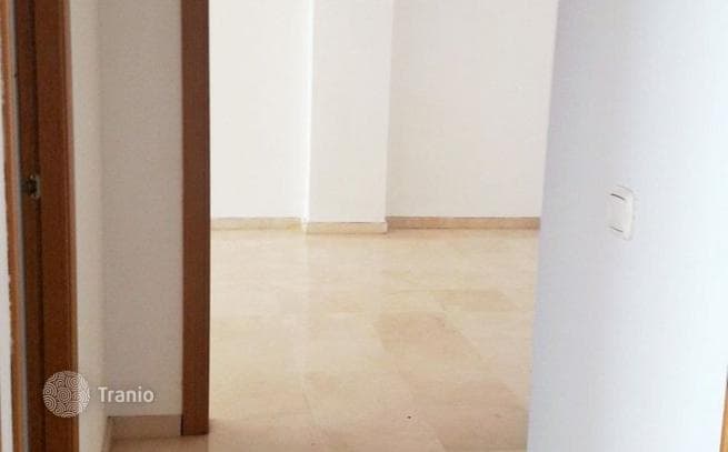 2-Bedroom Apartment with Terrace and Shared Pool in Valencia, photo 5