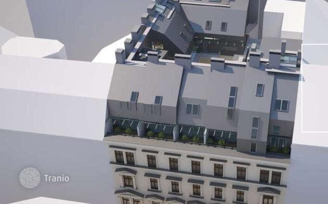 2-Bedroom Penthouse in Historic Building, Budapest City Center, photo 5