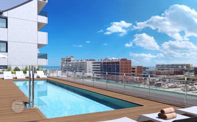 3-Bedroom Penthouse with Sea View in Badalona, Barcelona