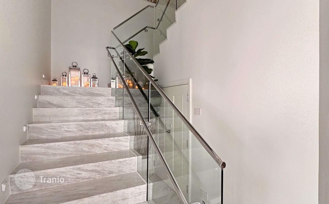 2-Bedroom Condo in Sathon, Bangkok, photo 3