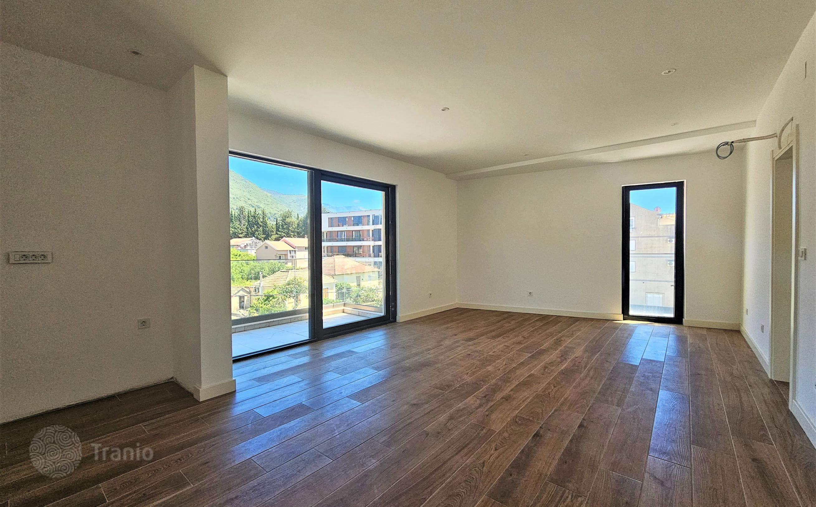1-Bedroom Apartment 50 m from the Sea in Tivat, photo 2