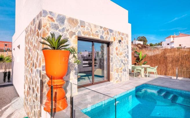 2-Bedroom Villa in Daya de Campomoros, Spain, photo 4