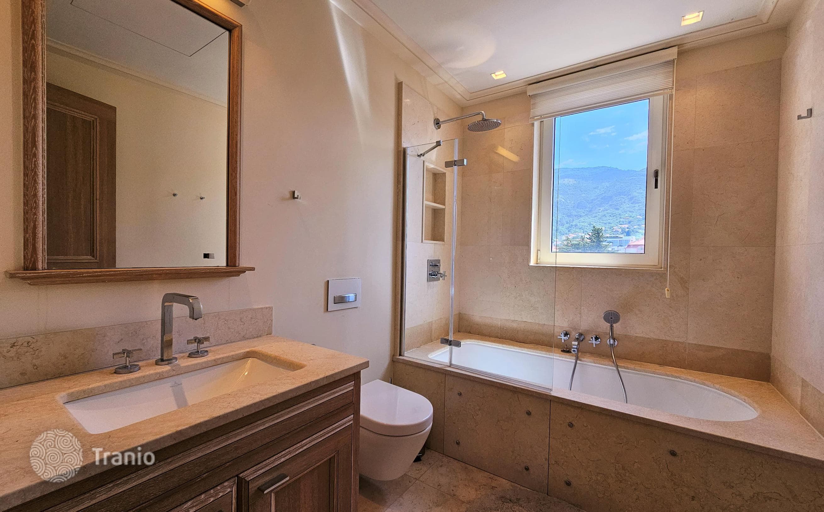 1-Bedroom Apartment with Sea View in Tivat, photo 4
