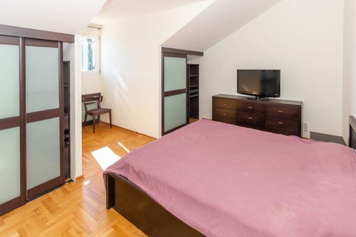 Квартира в Херцег-Нови, Черногория, 121 м², фото 3