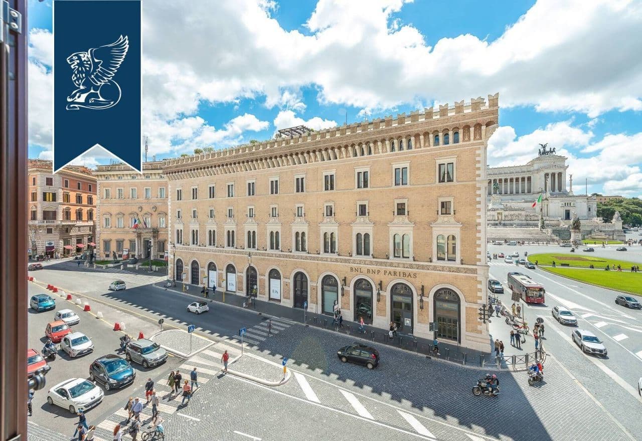 2-Bedroom Apartment in Rome, photo 3