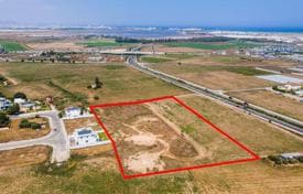 Land Plot in Dromolaxia, Cyprus, photo 5