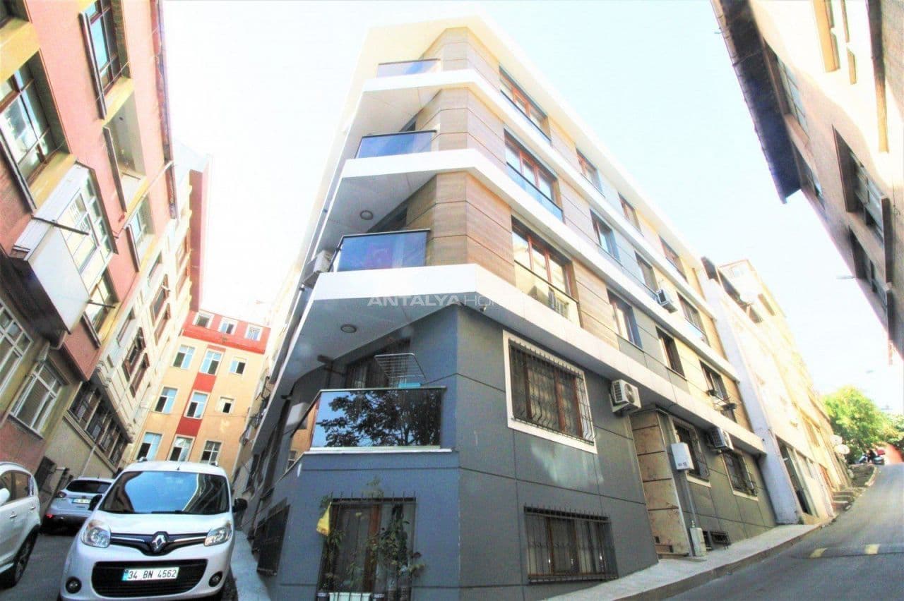 2-Bedroom Apartment in Beyoglu, Istanbul