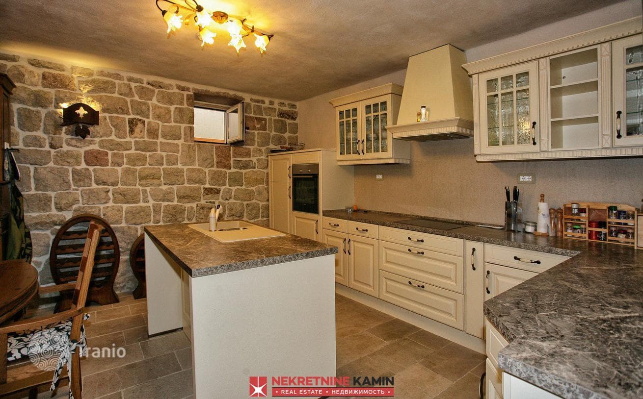 4-Bedroom Villa in Budva, Montenegro, photo 4