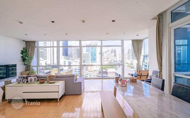 3-Bedroom Condo in Pathum Wan, Bangkok