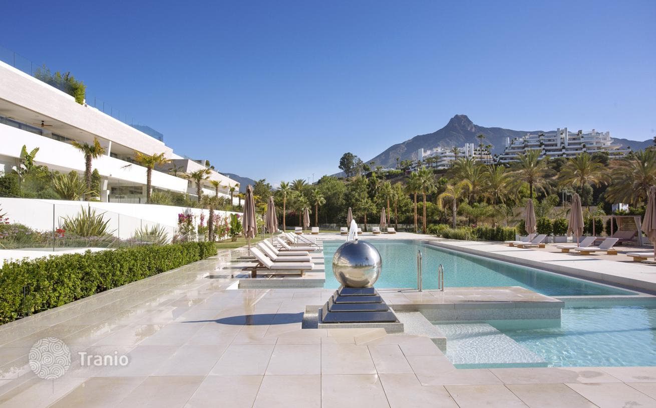 4-Bedroom Penthouse Duplex with Sea View in Epic Marbella, Golden Mile