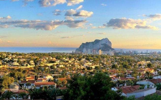 Villa with Private Pool, BBQ Area and Wine Cellar in Calpe, photo 4