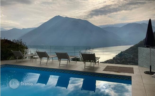 3-Bedroom Villa with 2 Private Pools and Lake View in Argegno, Como, photo 5