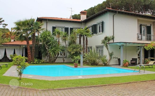 8-Bedroom Villa in Forte dei Marmi, Italy, photo 5