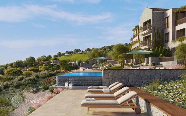 Apartments with Golf Course Access in Kotor, photo 3