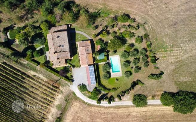 8-комнатная вилла 480 м² в Кортоне, Италия