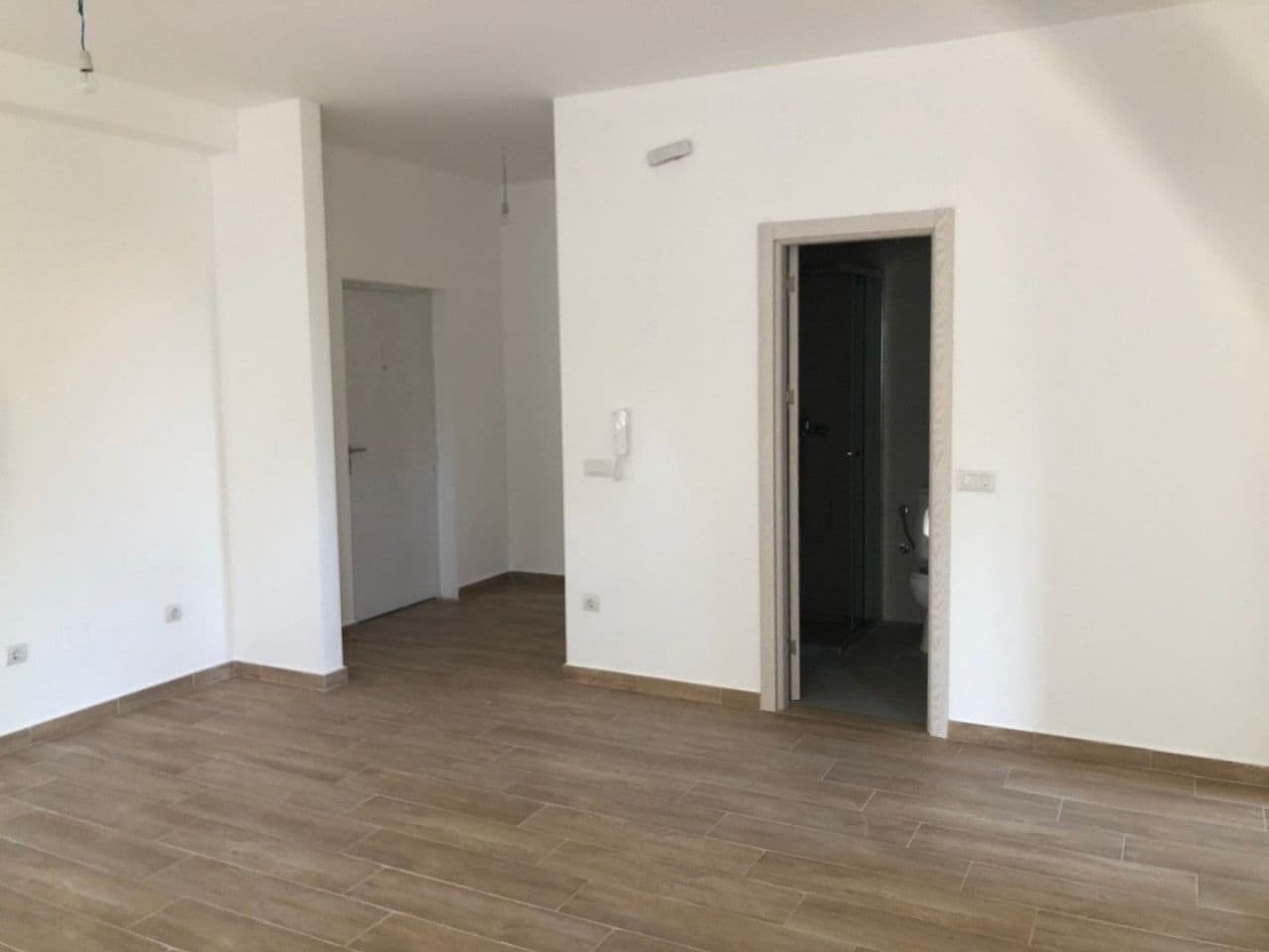 2-Bedroom Apartment in Ulcinj, photo 3