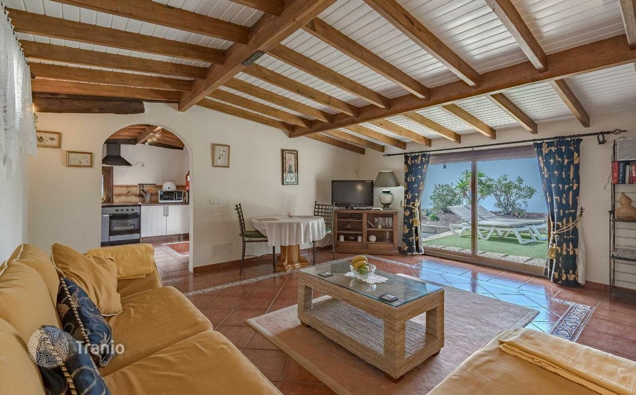 Luxury Villa with Guest House, Pool and Sea View in Adeje, Tenerife, photo 5