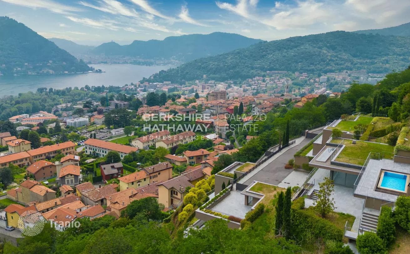 4-Bedroom Villa in Cernobbio, photo 2