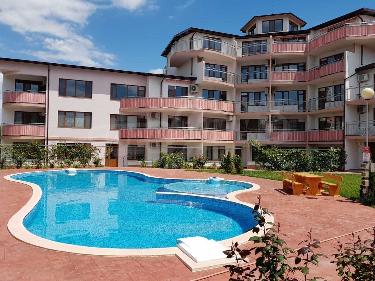 1-Bedroom Apartment in Albena, photo 2