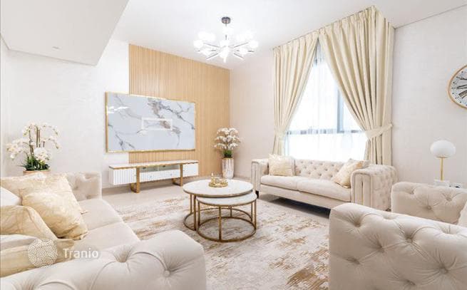 Комплекс таунхаусов Nasma Residences с бассейном, школой и клубом, Шарджа, ОАЭ