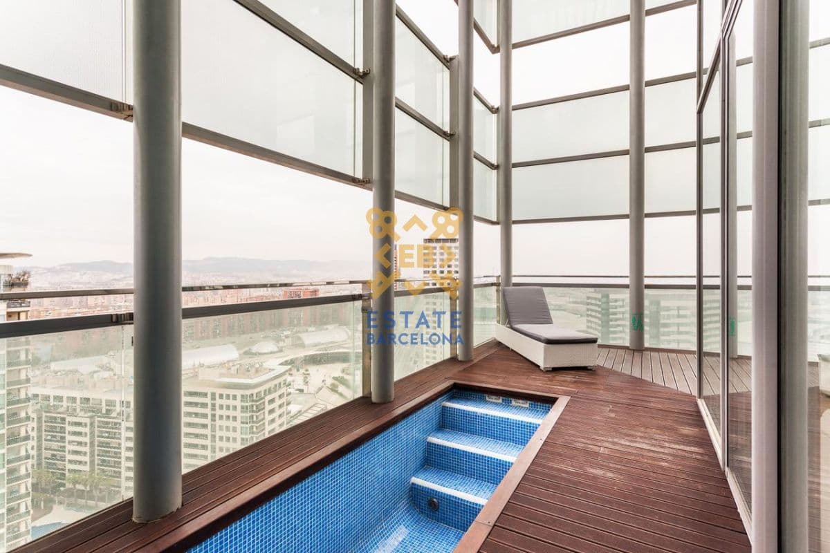 3-Bedroom Apartment in Barcelona, photo 3
